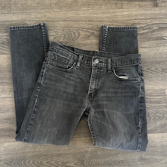 Levi's Other - Levis 33/32 Black Jeans